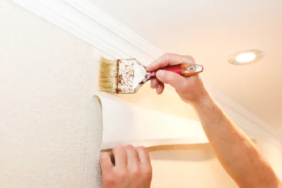 Pose de papier peint à Lamblore — revêtements muraux et toiles de verre